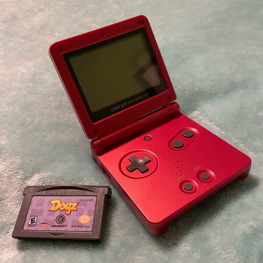 Nintendo Game Boy Advance SP with Dogz game